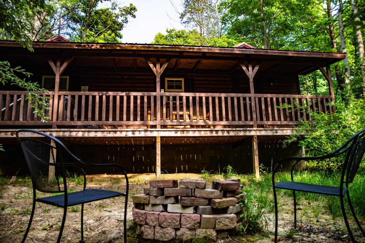 Avenwood Cabins Logan Eksteriør billede