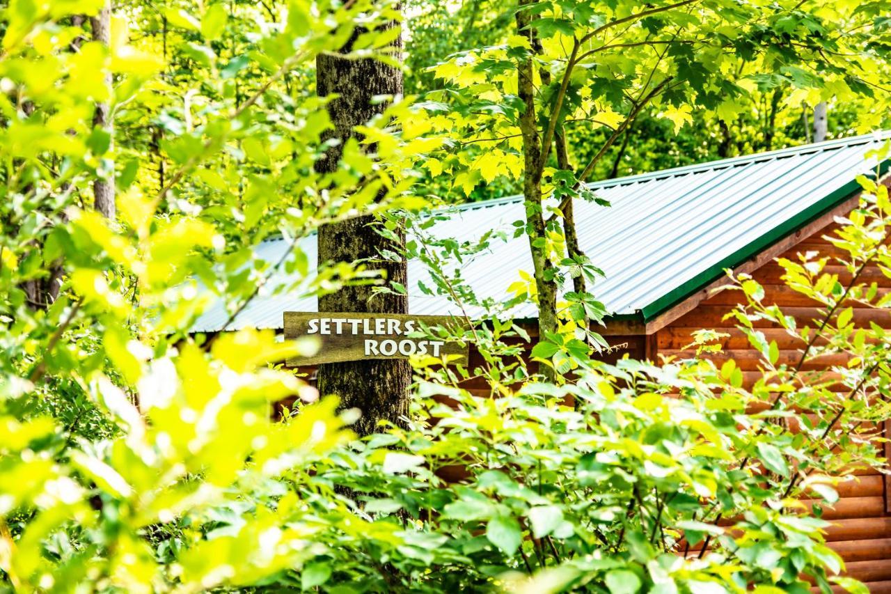 Avenwood Cabins Logan Eksteriør billede