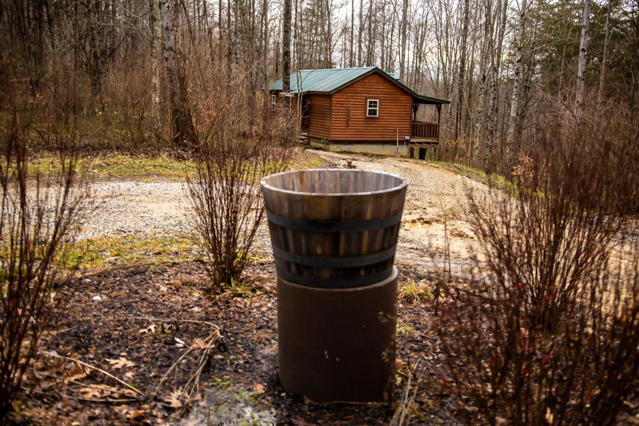 Avenwood Cabins Logan Eksteriør billede