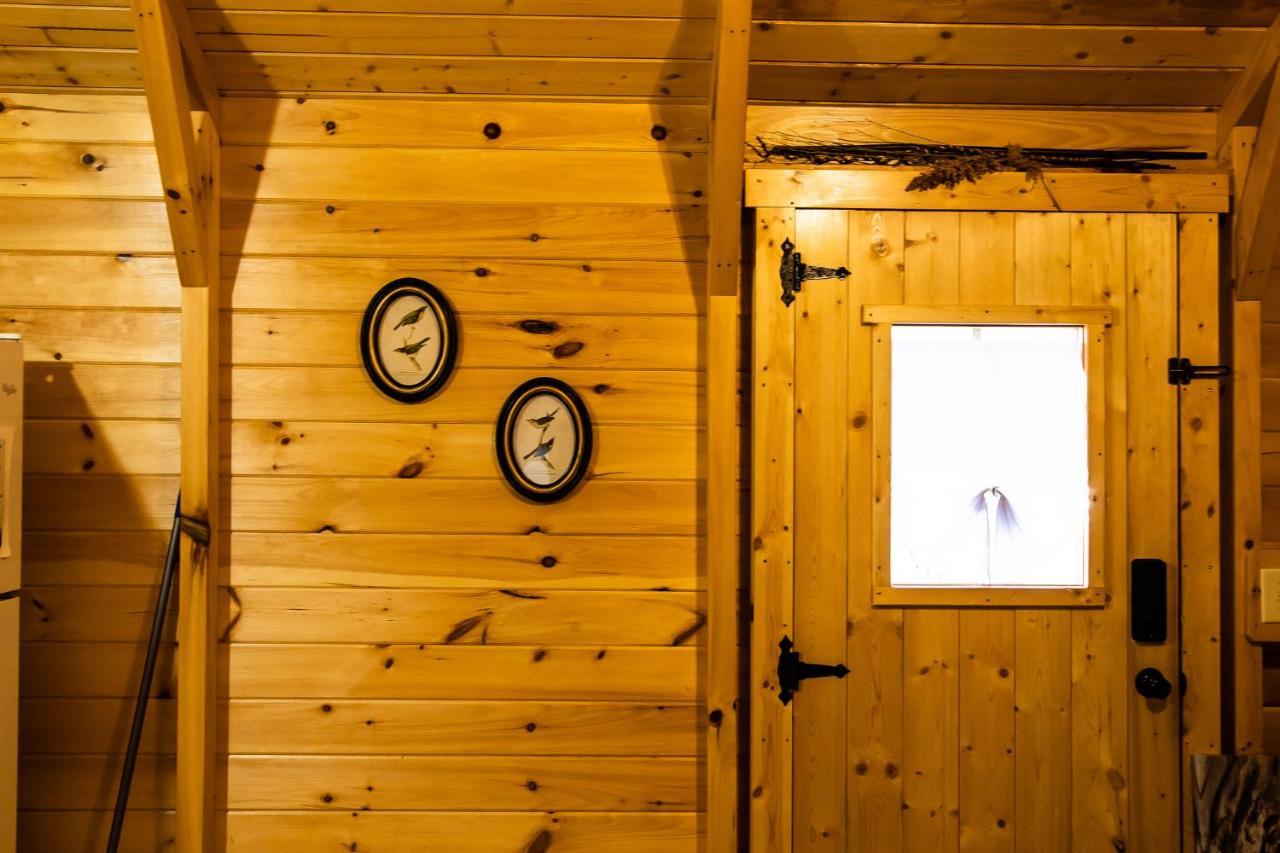 Avenwood Cabins Logan Eksteriør billede