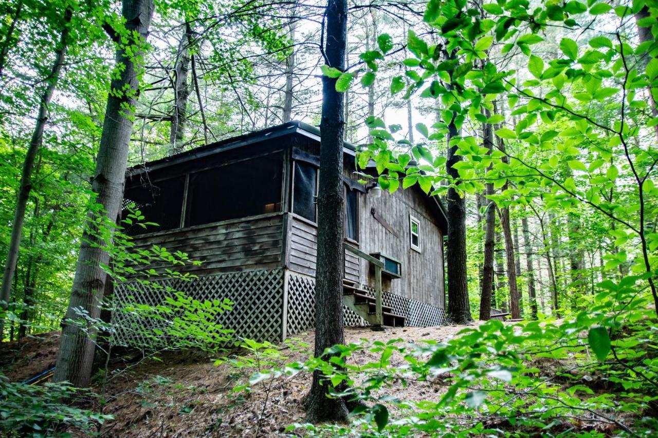 Avenwood Cabins Logan Eksteriør billede
