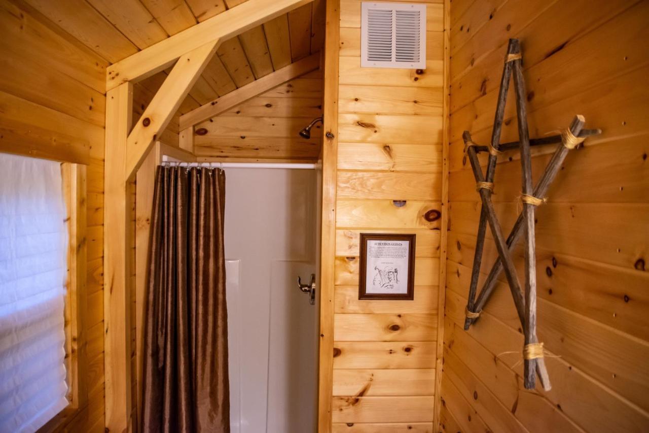 Avenwood Cabins Logan Eksteriør billede