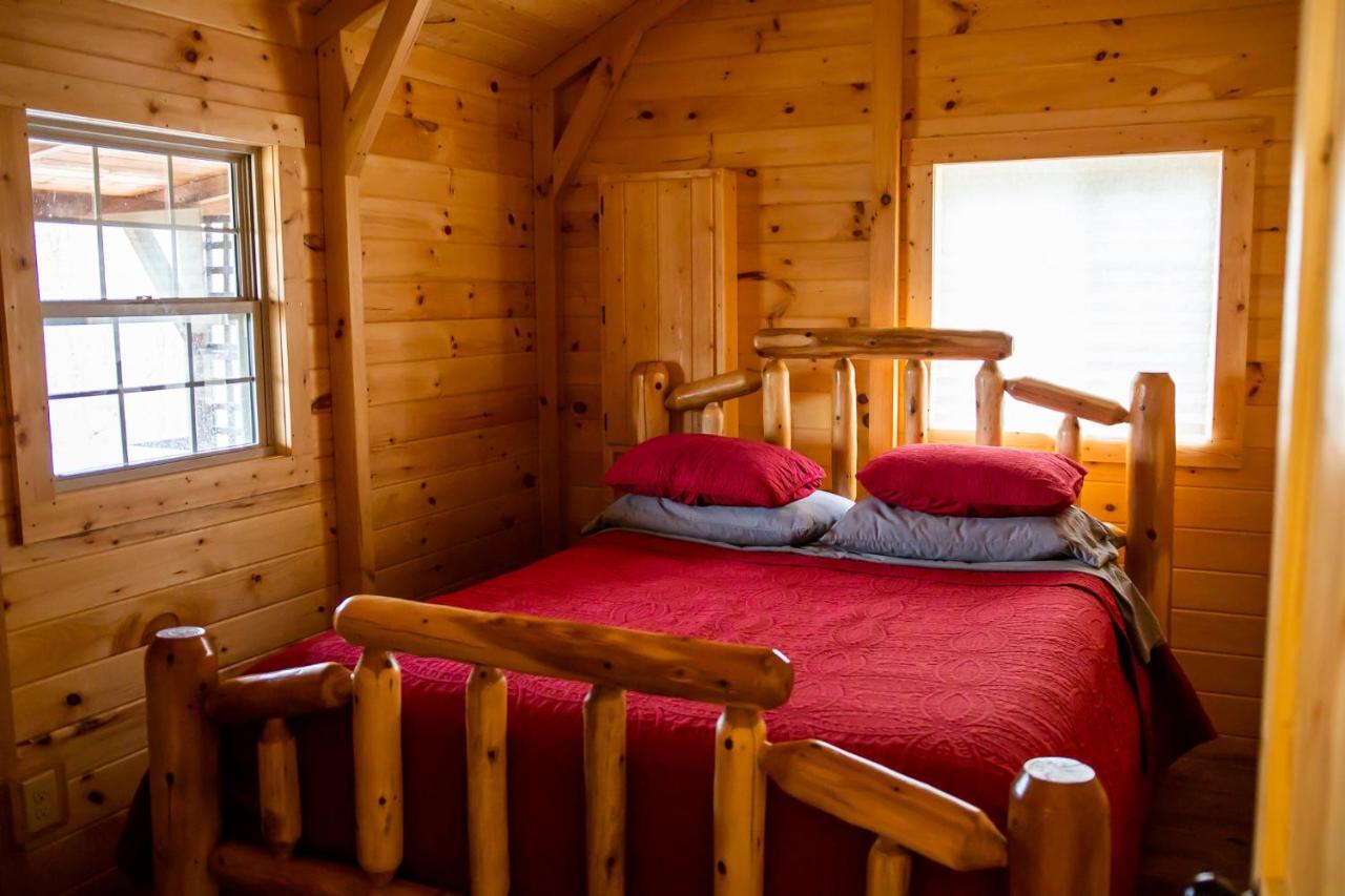 Avenwood Cabins Logan Eksteriør billede